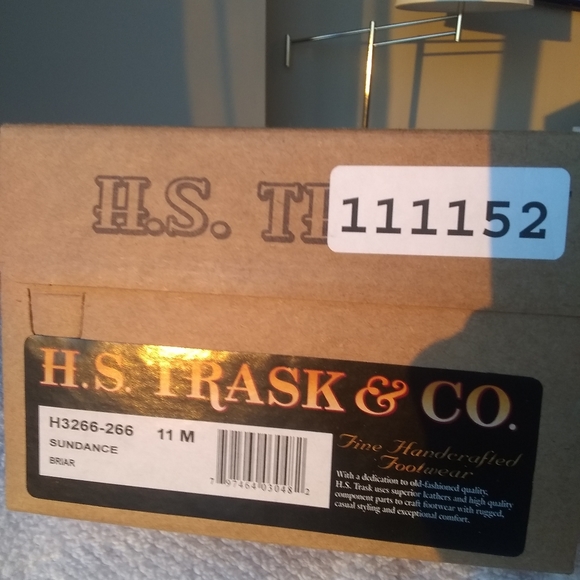 H.S.TRASK GENUINE HANDSEWN SLIP-ONS - SIZE 11 M - Picture 15 of 16